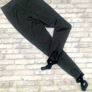 Hem & Thread Ballet Stirrup Leggings